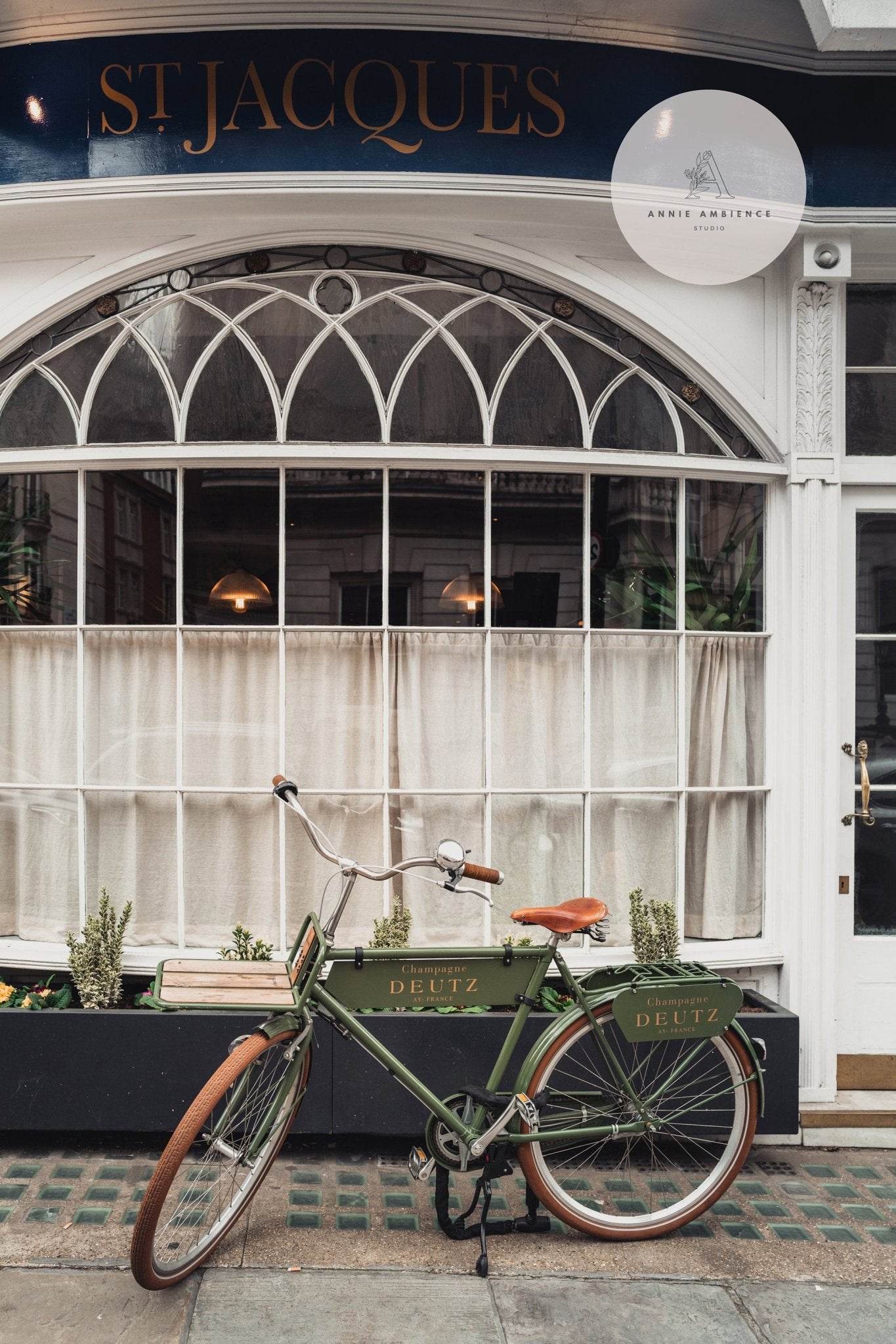 London Bike UK - Annie Ambience